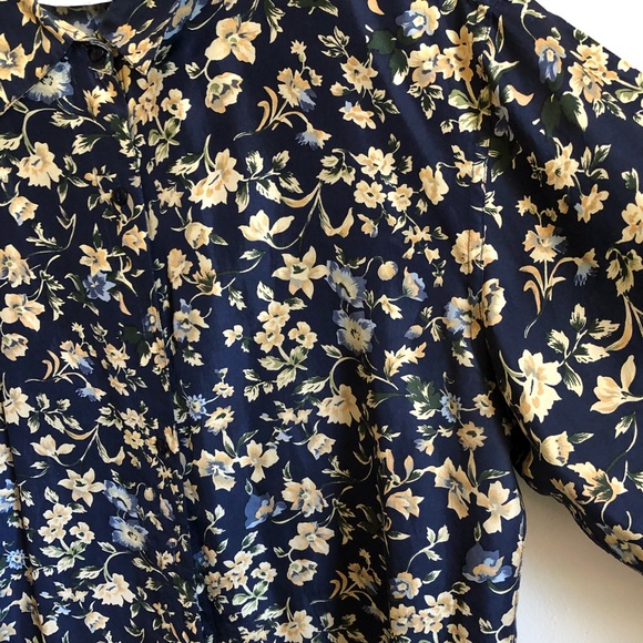 Vintage Silk button down - Picture 3 of 7